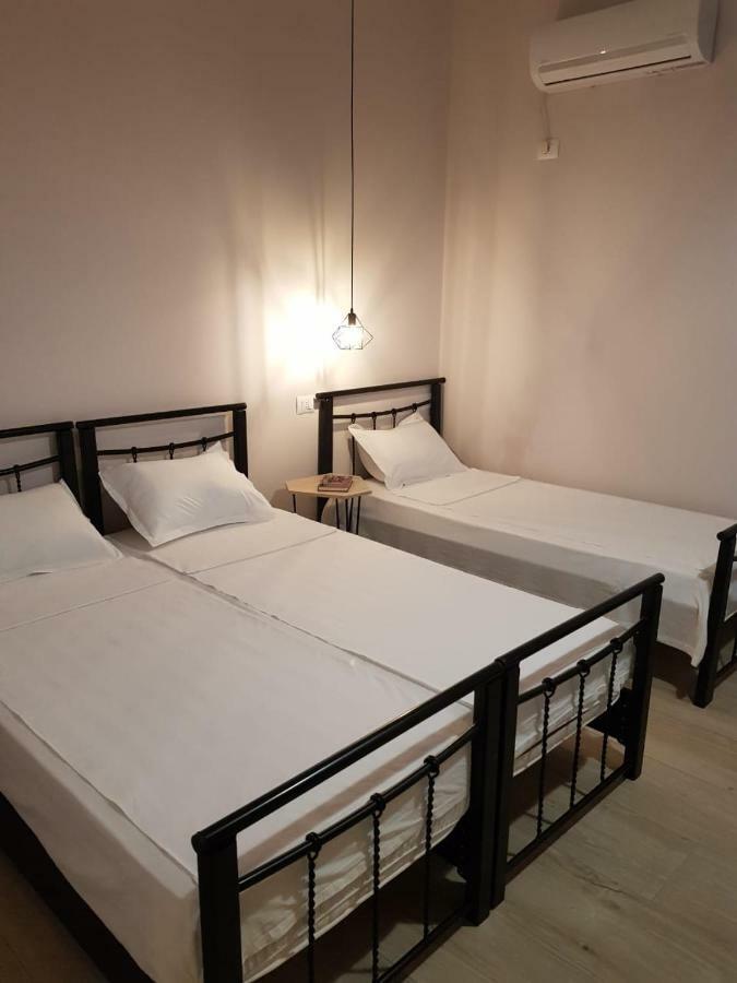 Dimitri Guest House เปอร์เมต ภายนอก รูปภาพ