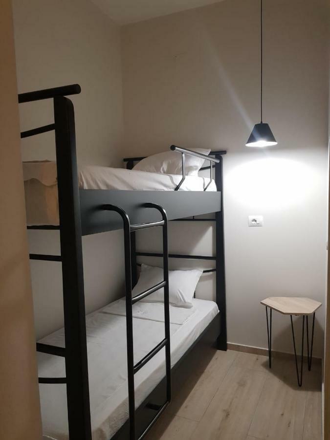 Dimitri Guest House เปอร์เมต ภายนอก รูปภาพ