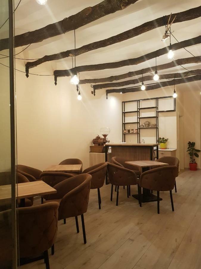 Dimitri Guest House เปอร์เมต ภายนอก รูปภาพ